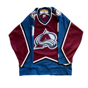 Vintage Colorado Avalanche NHL Hockey Jersey (M)