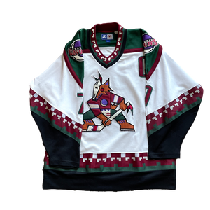 Vintage best sale coyotes jersey
